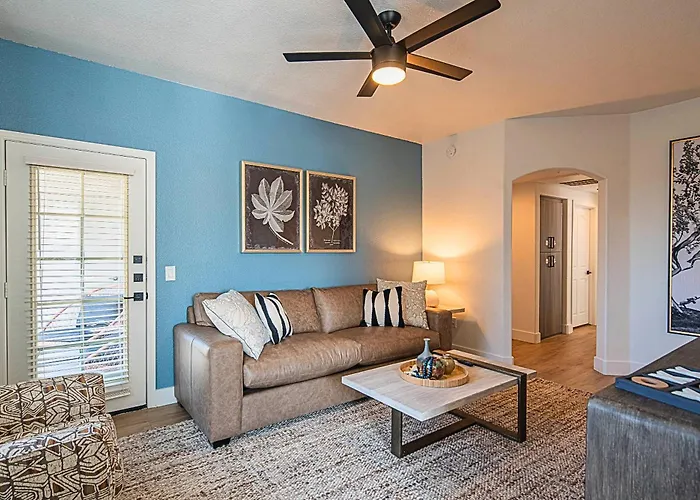 Golfside Retreat Remodeled Side-By-Side Suites Apartment *