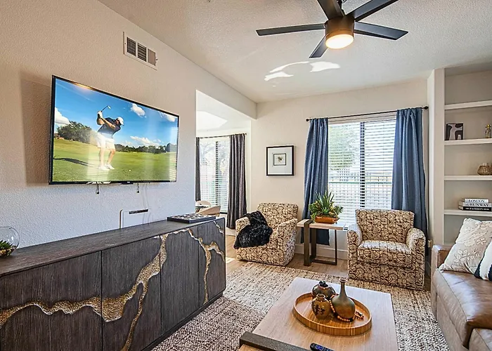 Executive Golf Group Side By Side Suitesclubhouse Scottsdale